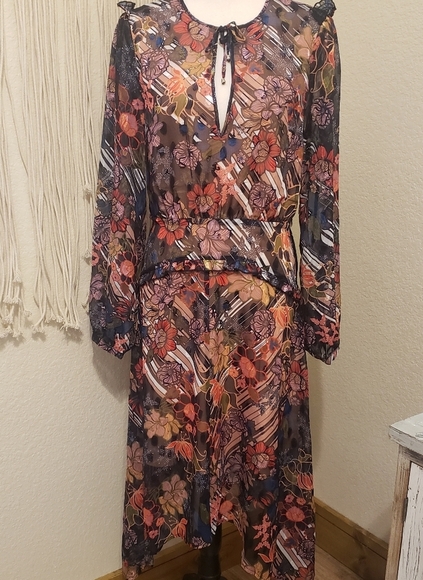 Foxiedox Retro Flowers Midi Dress NEW - Picture 2 of 8